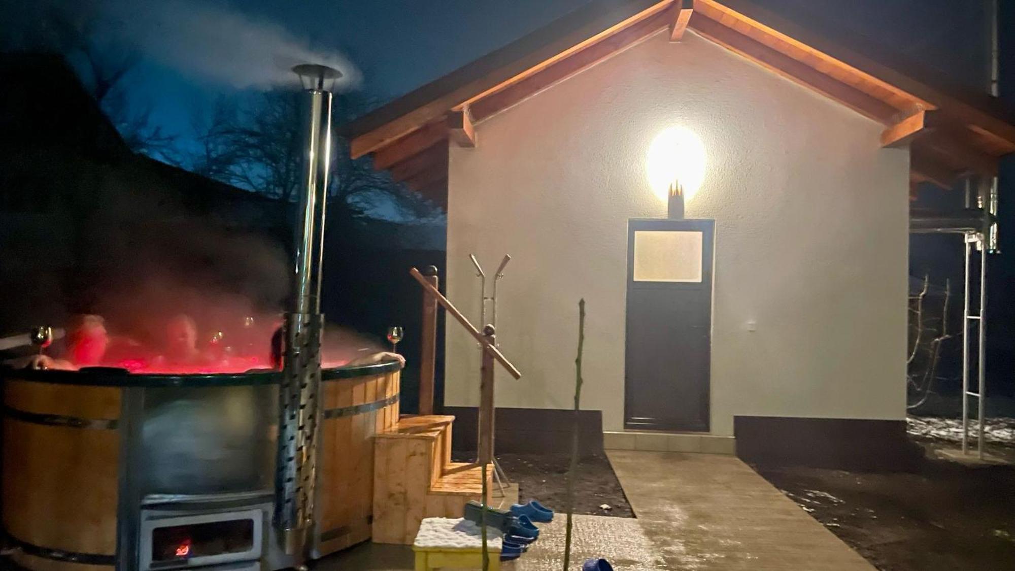 Pensiunea Tania-Nora Alexandru cel Bun Exteriör bild